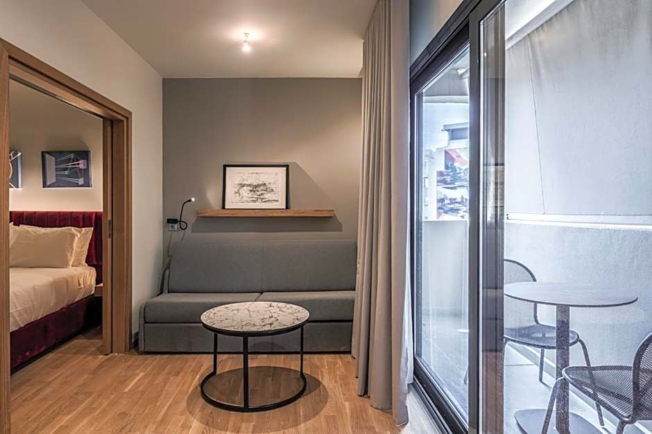 Urban Frame Acropolis