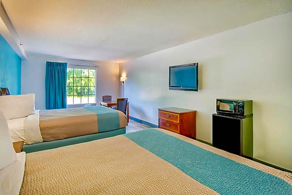 Motel 6-Grand Rivers, KY