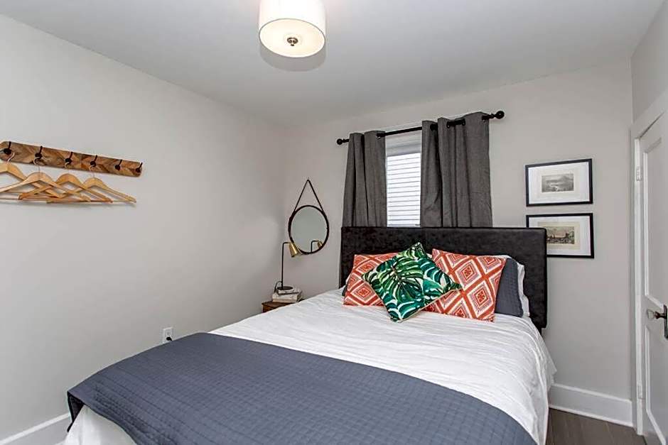 Boutique Serenity Quality Home @ downtown by the Shaw