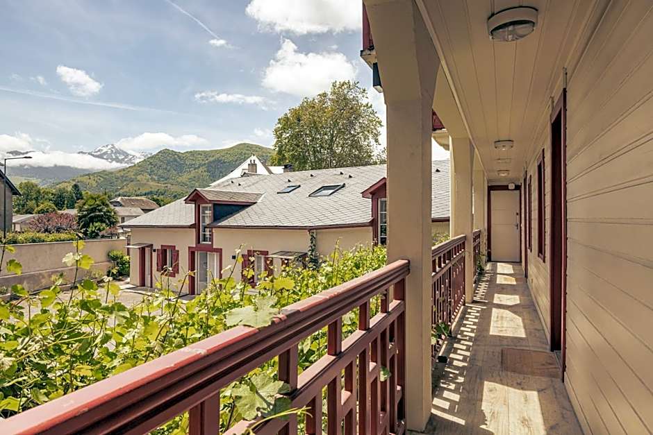 Le Clos du 5 - Appart Hotel Bagneres