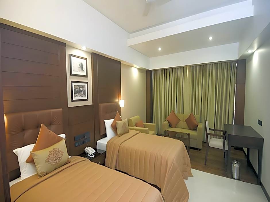 The Ocean Pearl Hotel