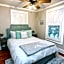 Historic Home Family Friendly Close to Seawall