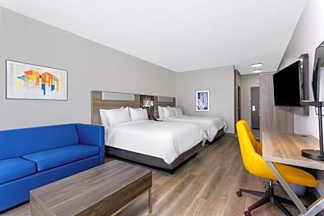 Queen Suite with Two Queen Beds and Sofa Bed