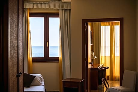 Junior Suite with Sea View