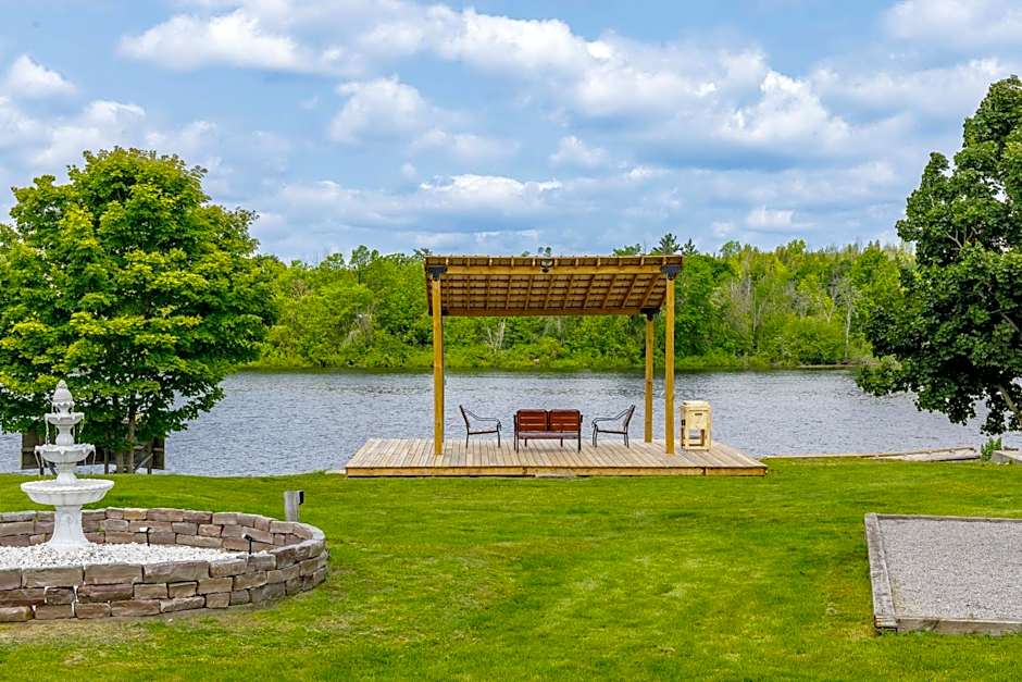 Motel 6 Campbellford, ON