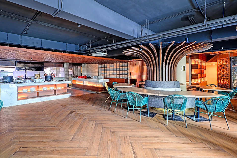 Sunday Hotel Arshika Sunset Road