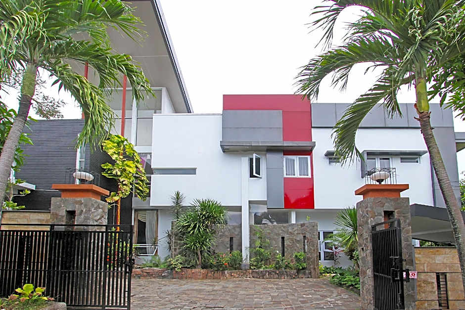 Capital O 91665 D'prof Exclusive Guesthouse