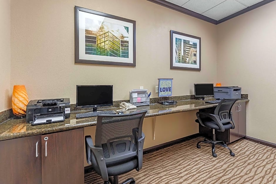 Comfort Inn & Suites Airport Oklahoma City