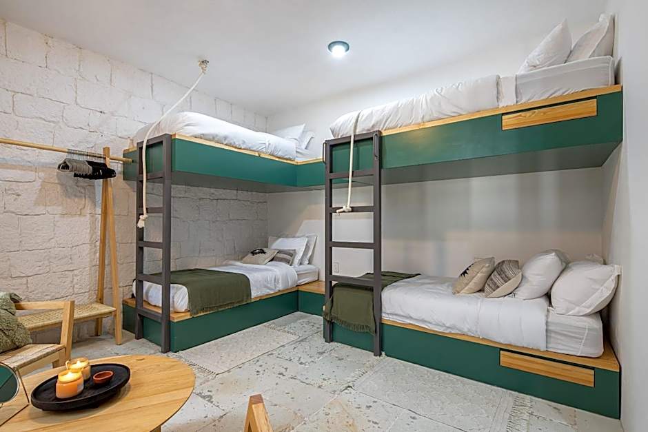 Sleeps 9, Outdoor Space, PingPong Table, in Villa