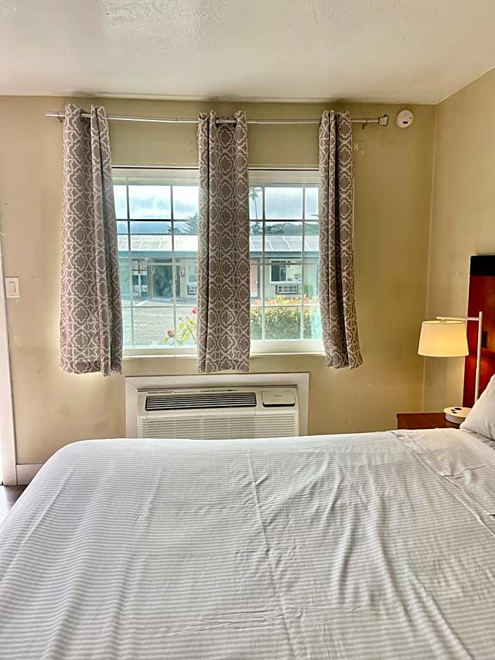 Monterey fairgrounds inn