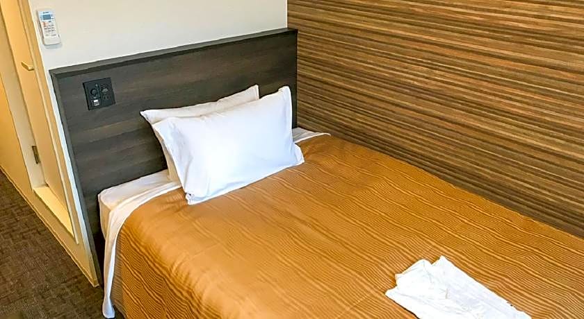 HOTEL LiVEMAX SENDAI KOKUBUNCHO
