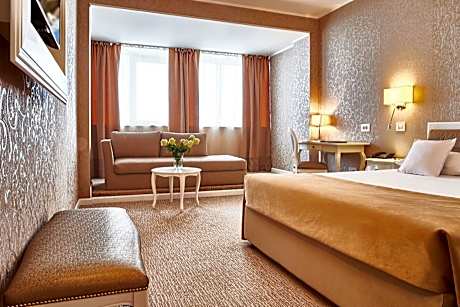 Deluxe Double Room with Sofa