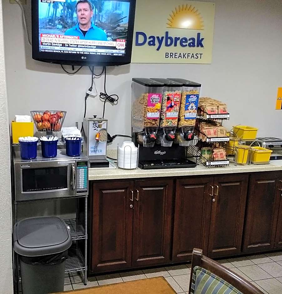 Days Inn by Wyndham Willmar