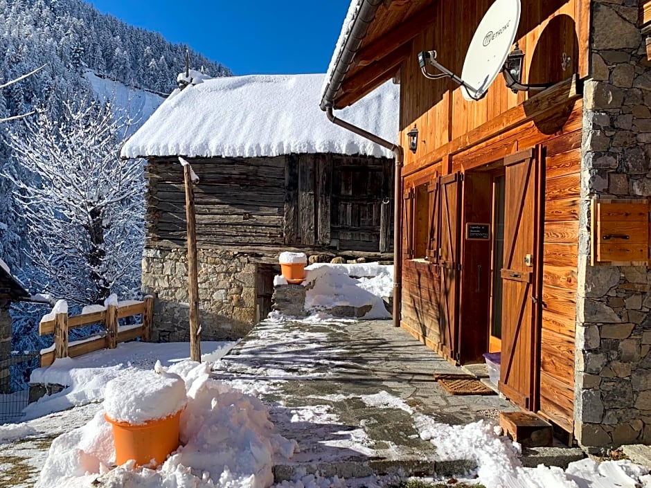 Chez Fred et Carine (Petit-déjeuner bio inclus)