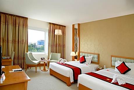 Deluxe Double or Twin Room with City View