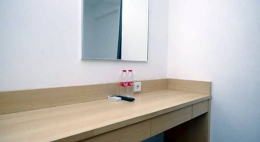 RedDoorz Apartment near Exit Toll Colomadu