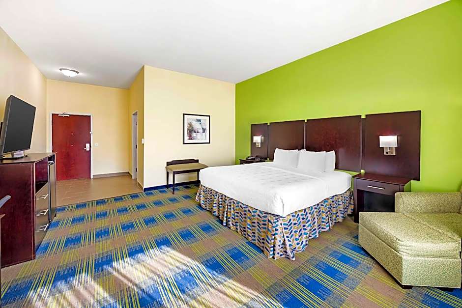 Best Western Plus Pratt