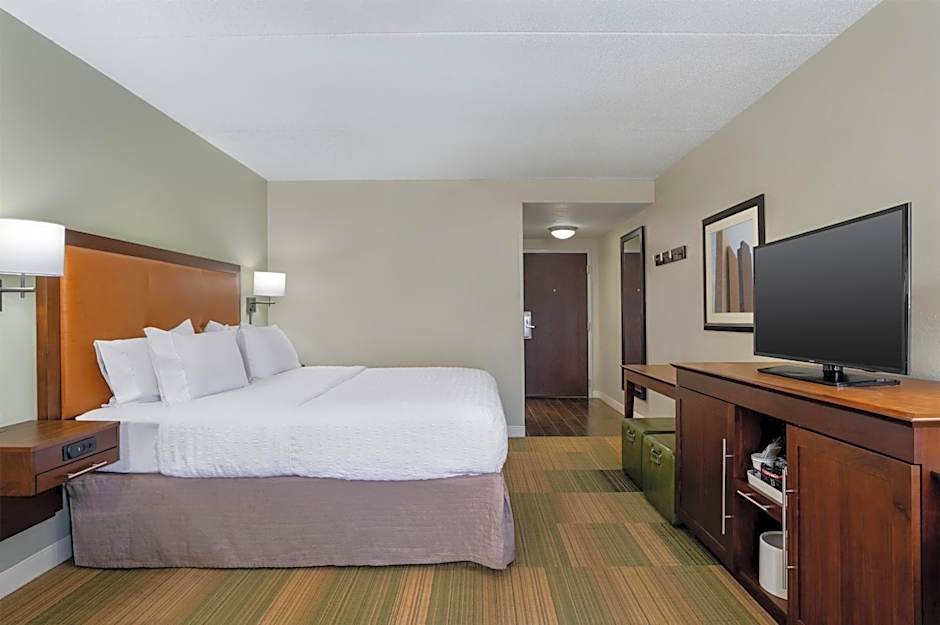 Hampton Inn & Suites Albany-Downtown
