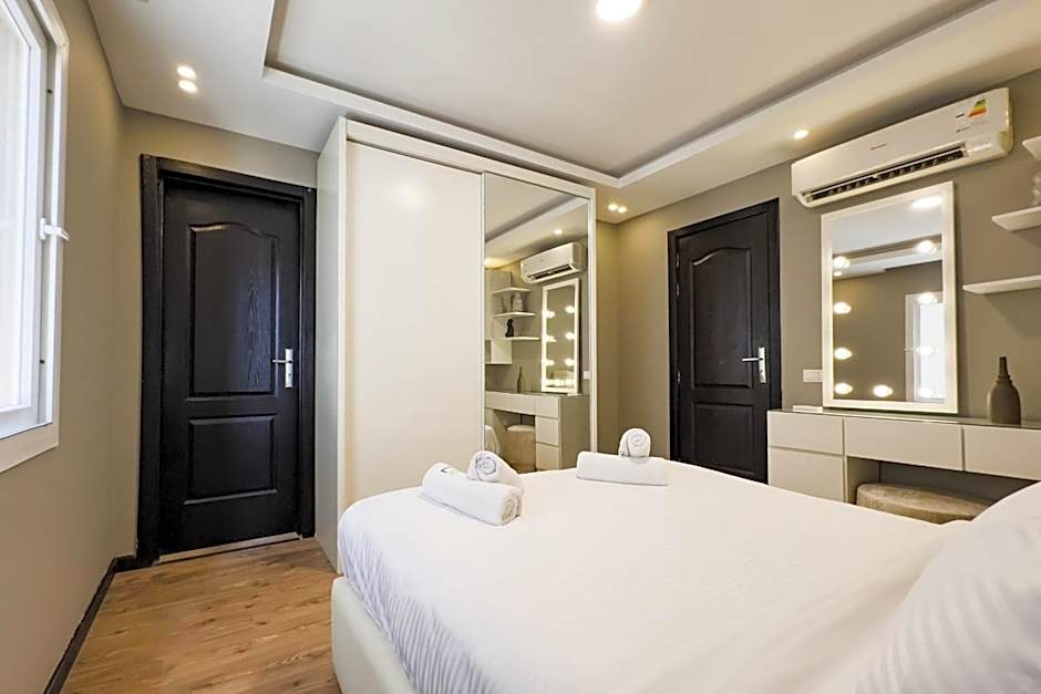 Flattering 2BDR - 5 min to Airport