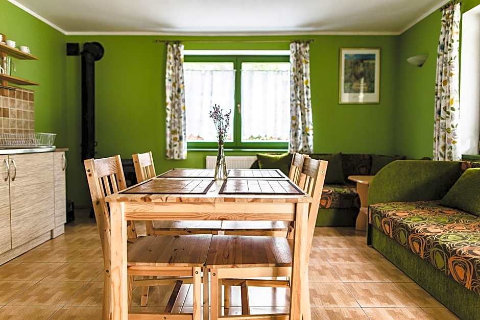 Stajnia Sarnówek Nad Jeziorem Różany