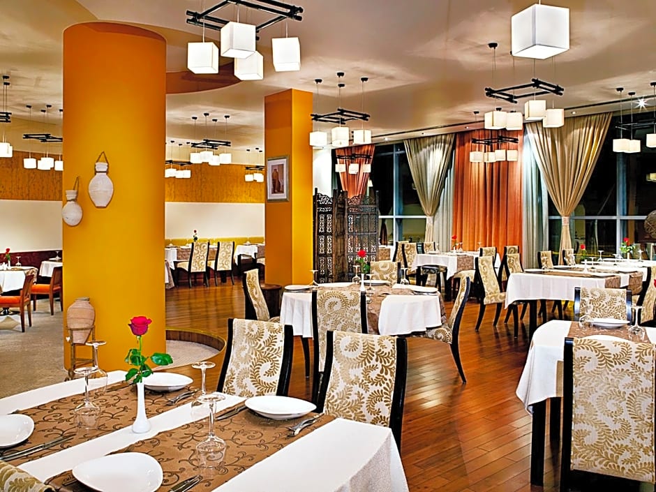 City Seasons Hotel Muscat