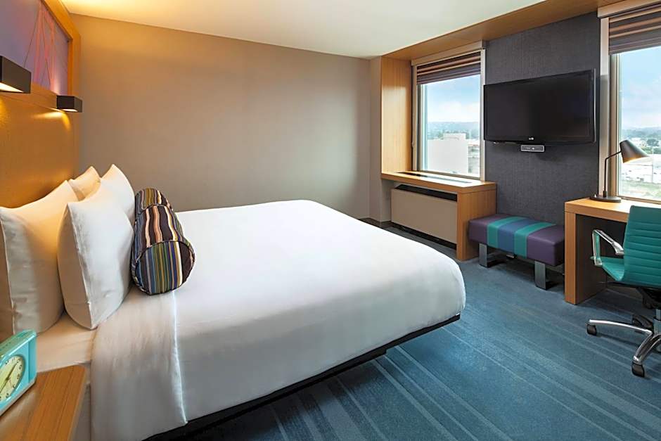 Aloft San Francisco Airport