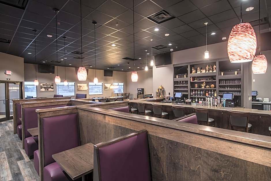 Astoria Hotel & Event Center