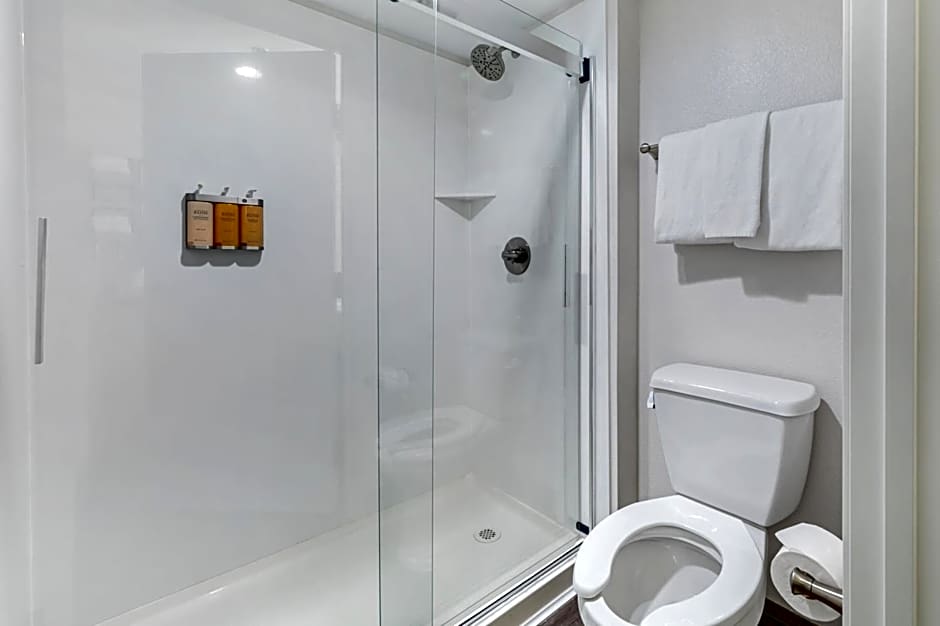 Hillstone Inn Tulare, an Ascend Collection Hotel