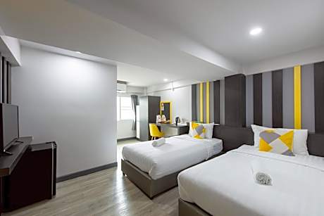 Riski Residence Bangbuathong
