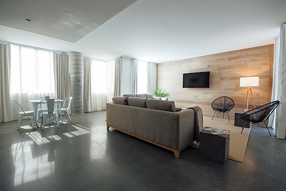 The Preston House and Hotel