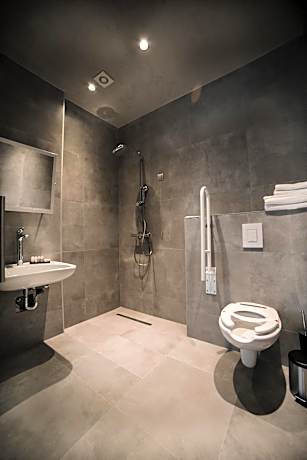 Double Room - Disability Access