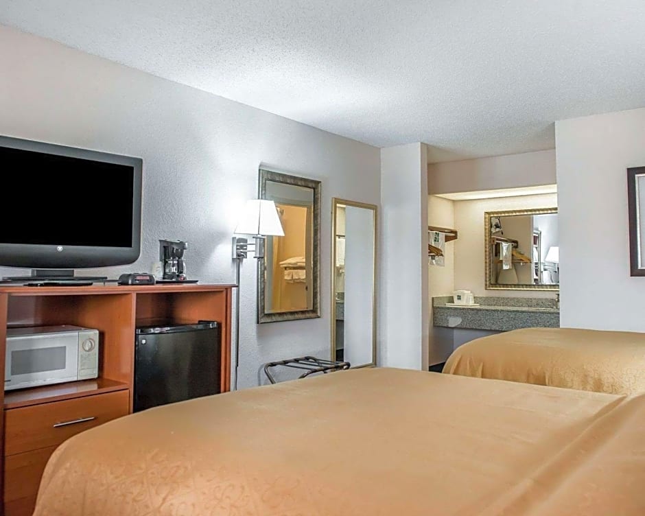 Quality Inn Marianna South
