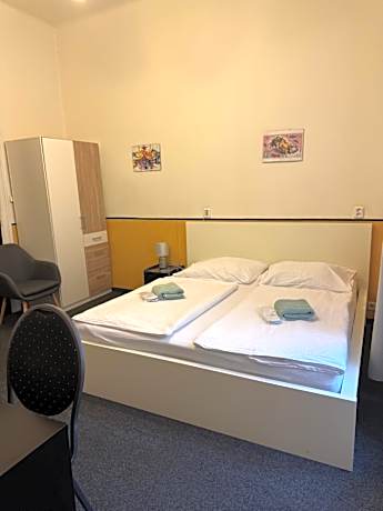 Double or Twin Room with Shared Bathroom