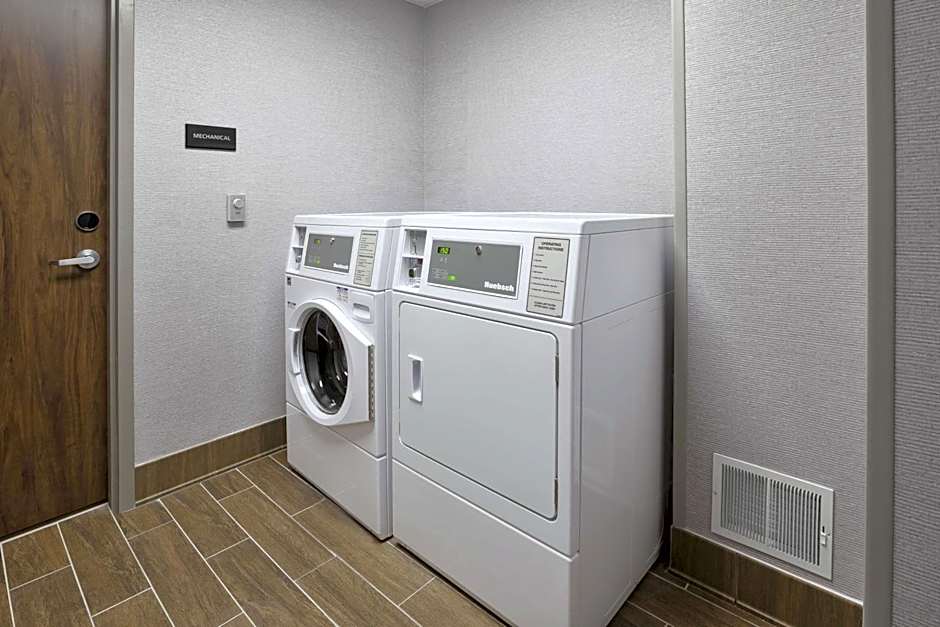 Hampton Inn By Hilton & Suites Grandville Grand Rapids South