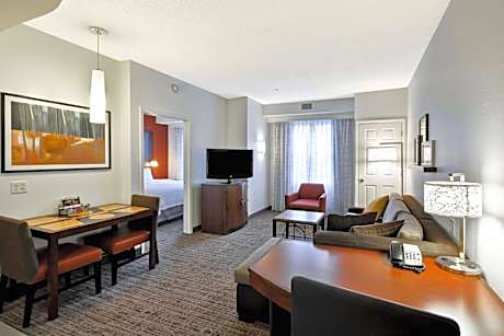One-Bedroom King Suite