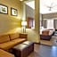 Comfort Suites Batesville