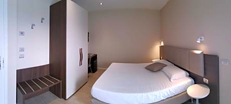 Superior Double or Twin Room with Lake View