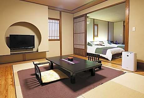 Junior Suite with Garden View