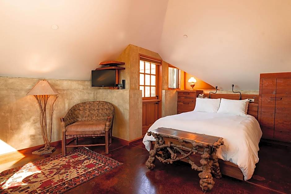 The Inn at Newport Ranch