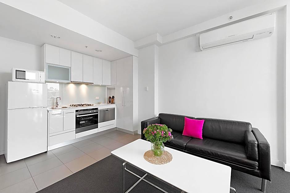 City Harbour Apartments