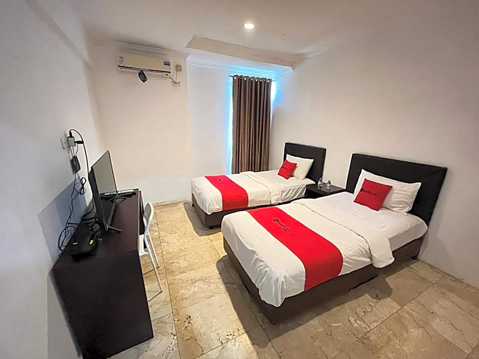 RedDoorz near Kantor Walikota Manado