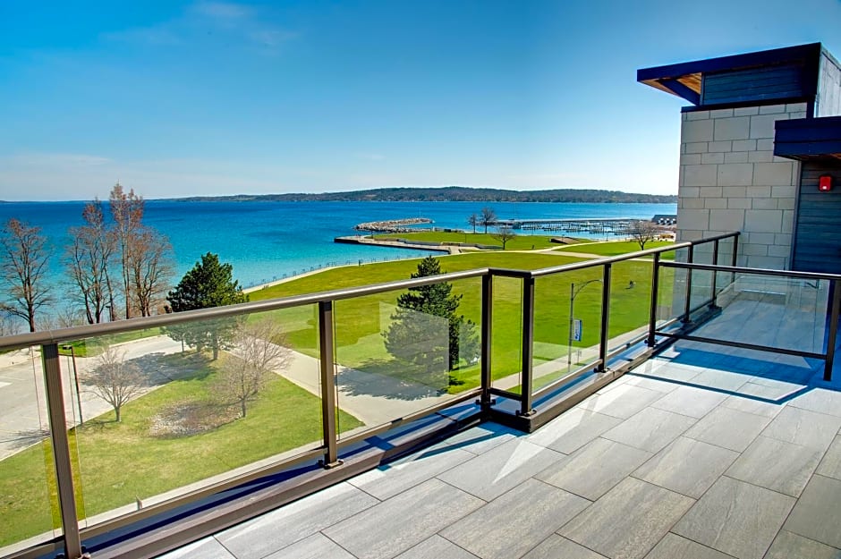Hotel Indigo Traverse City By IHG