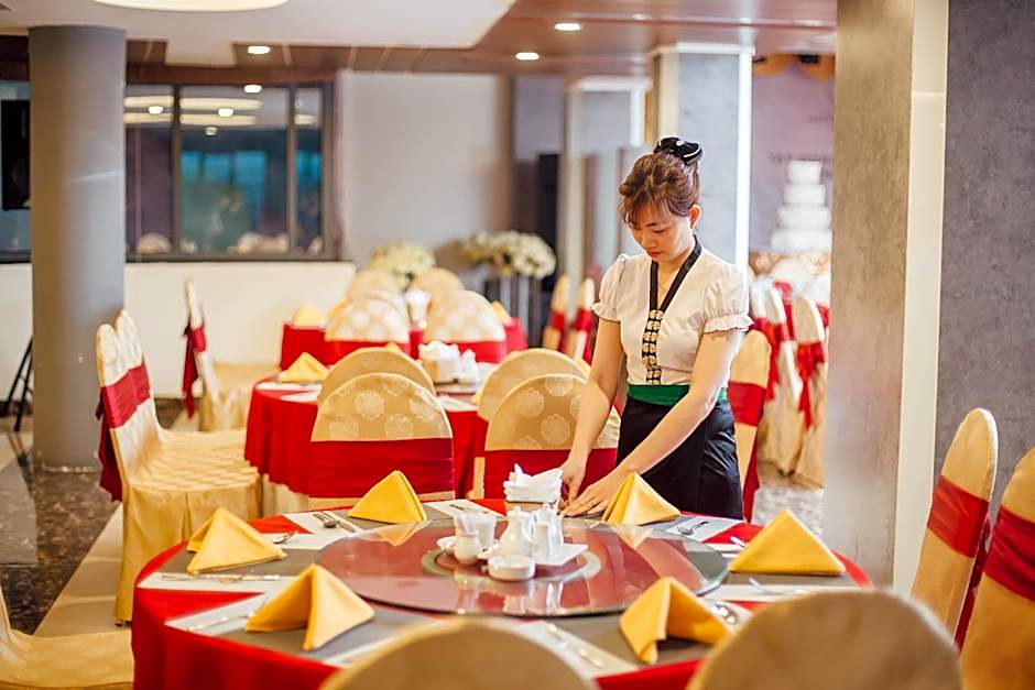 Muong Thanh Vinh Hotel