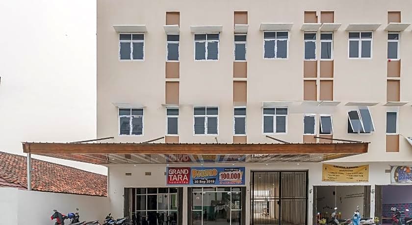 RedDoorz Plus @ Grand Tara Homestay Palembang