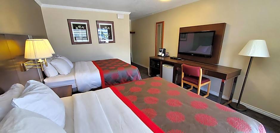 Grand Forks Inn