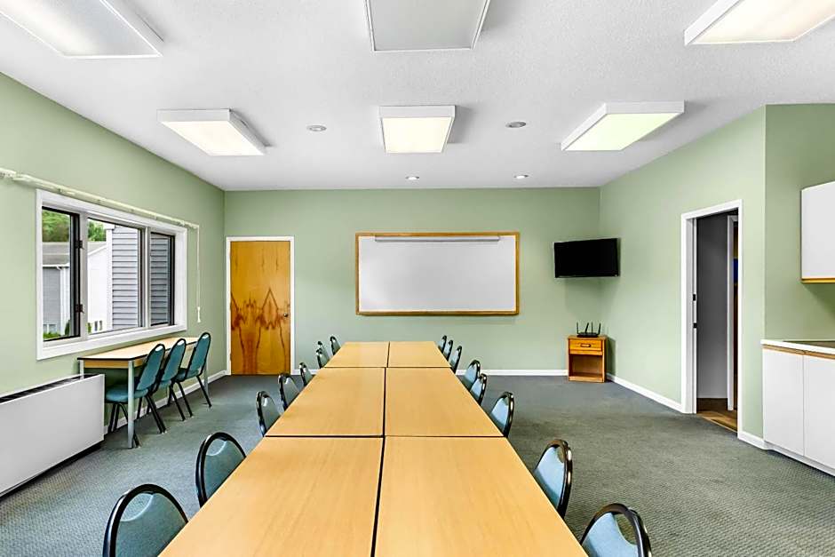 Quality Inn & Suites Gorham White Mountains