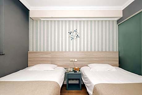Featured Twin Room
