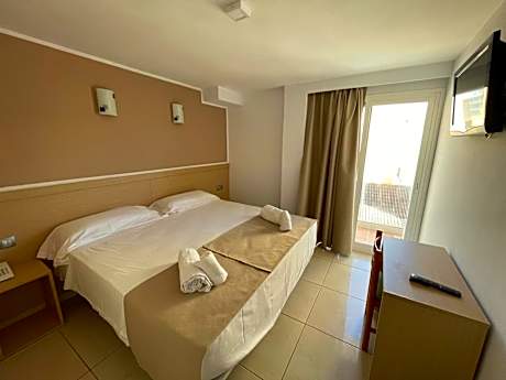 Double or Twin Room with Balcony