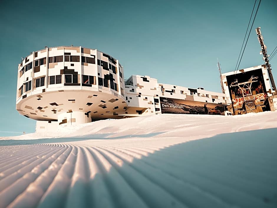GALAAXY Mountain Hostel--Nur mit der Gondelbahn Erreichbar