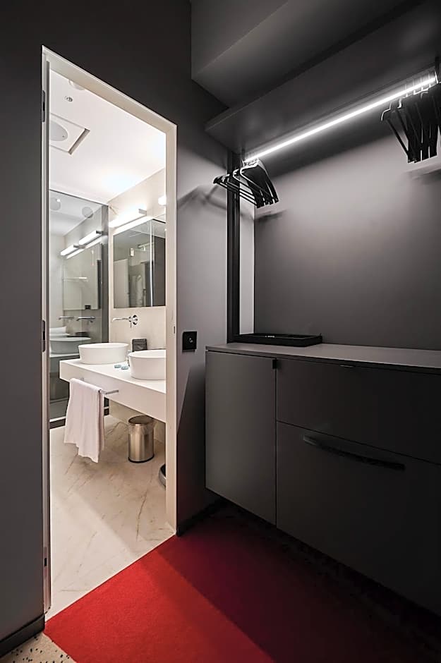 MyTALE Creative Academy Hotel